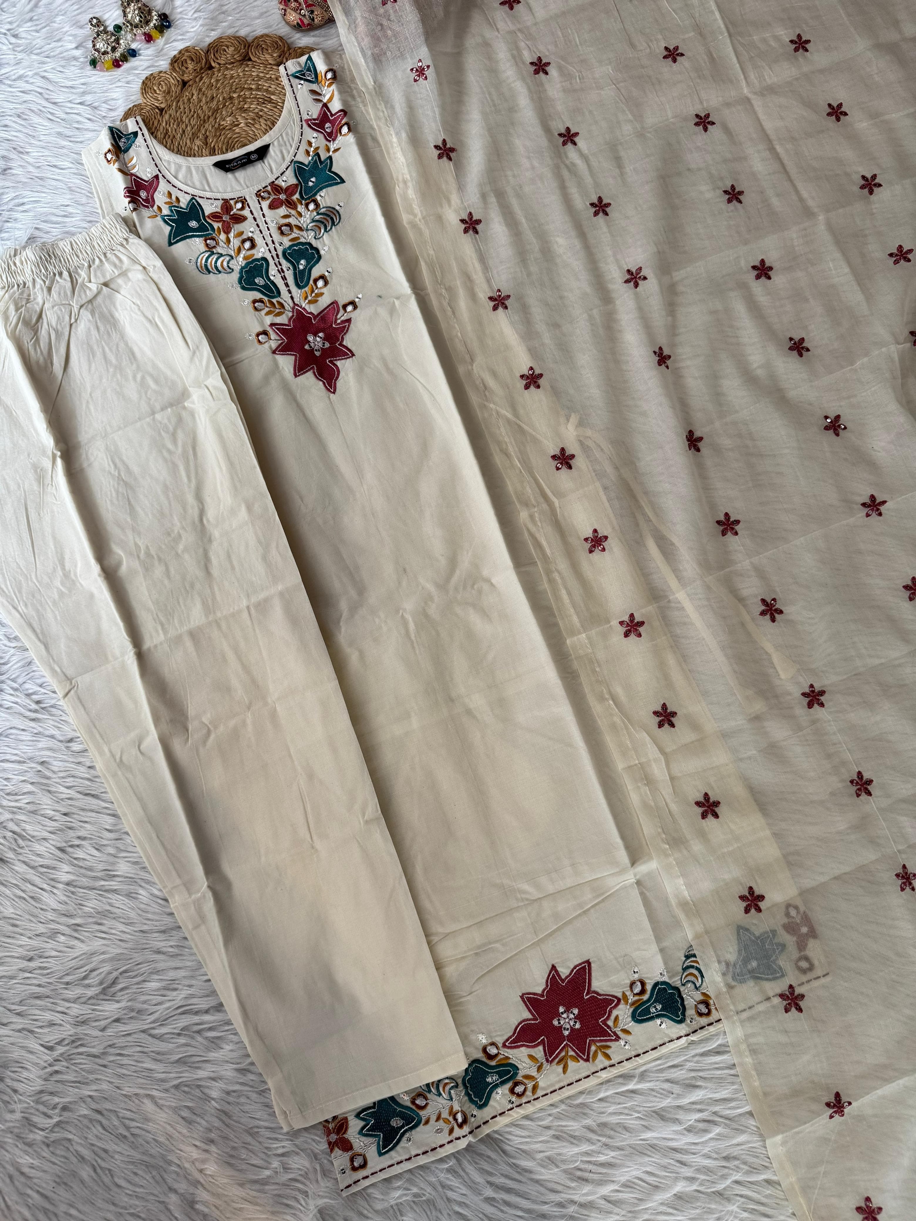 kurta pants and dupatta set