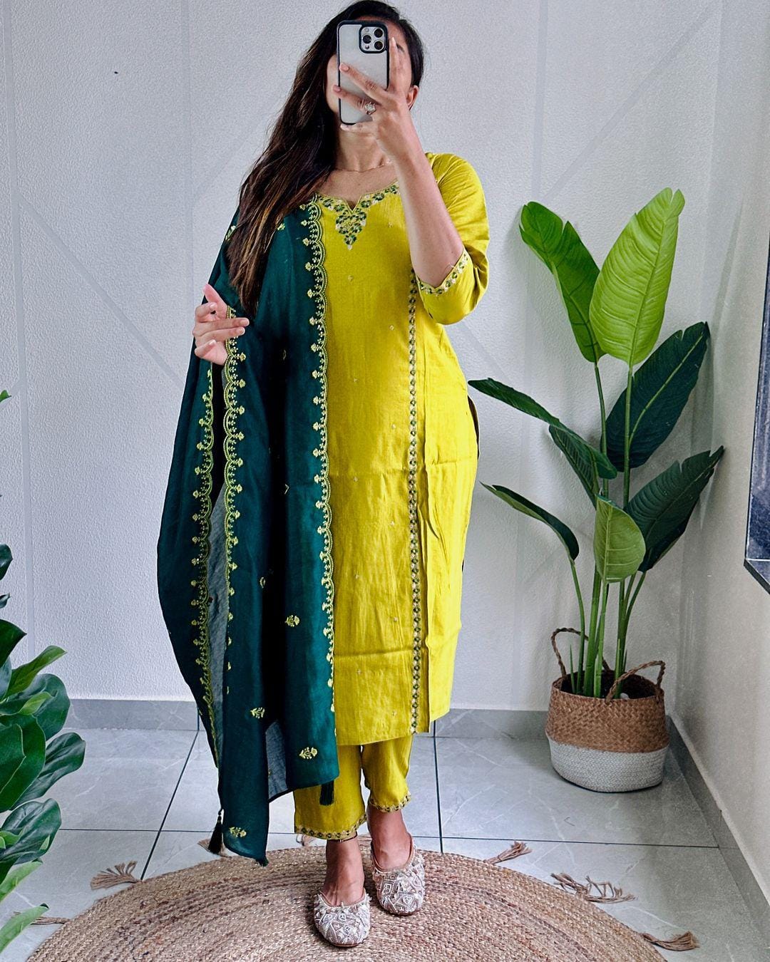 kurta pants and dupatta set